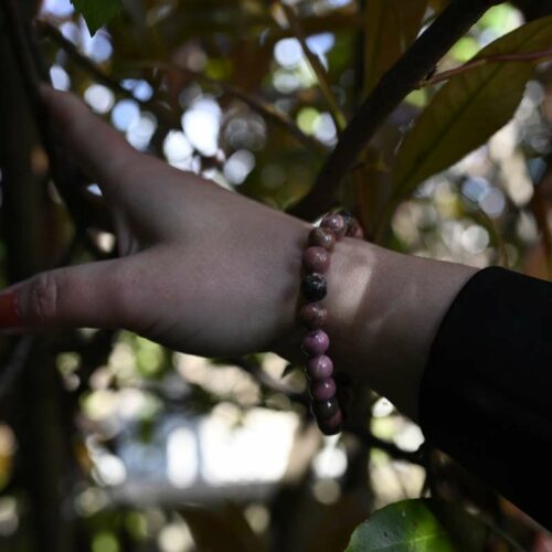 Bracelet en pierres naturelles de Rhodonite